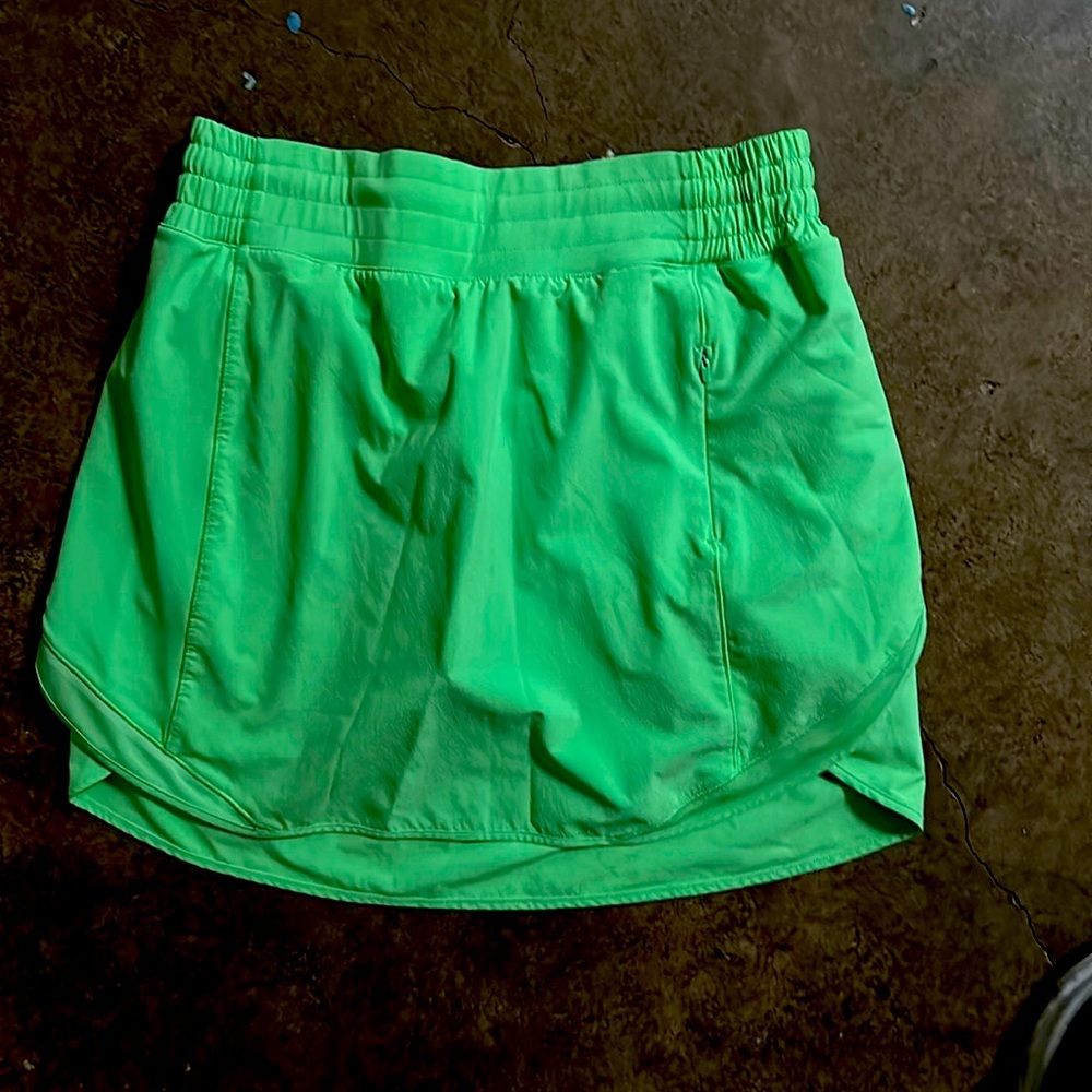 Lululemon size 8 skirt/ skirt